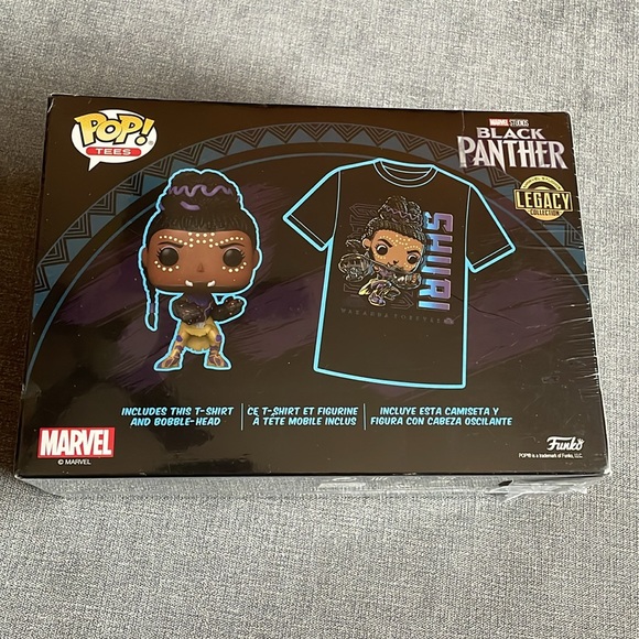 Funko POP! Marvel Collector's Box: Black Panther - Shuri - T-Shirt & Bobble-head - Picture 10 of 10